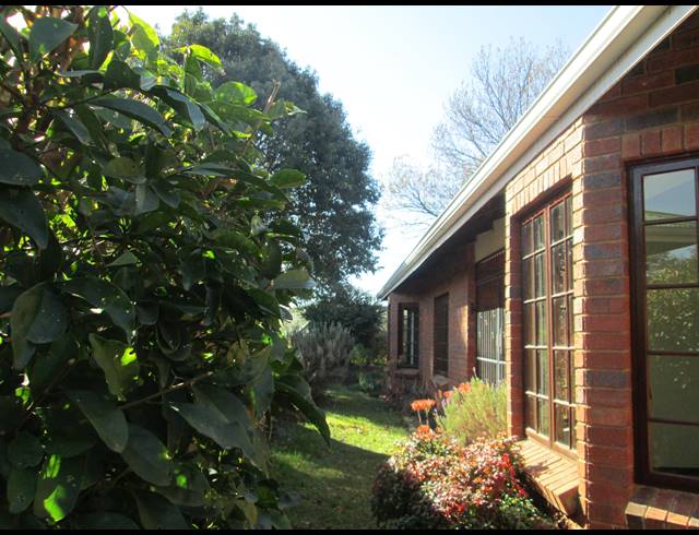 3 BEDROOM SIMPLEX SOLD IN GREENDALE